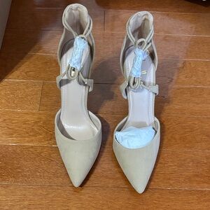 Lulu's Elegant Cream Heels